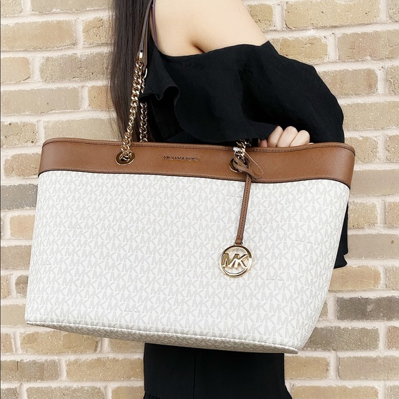 Michael Kors Handbags - Michael Kors Large Tote Vanilla